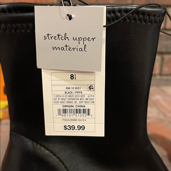 Elegant Black Ankle Boots Sz 8.5 - Picture 3 of 8